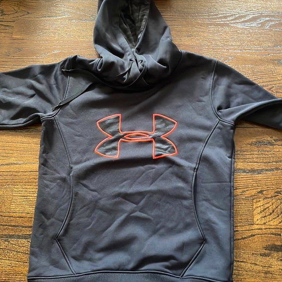 Under armour hoodie Size xs black neon pink great condition - Picture 2 of 3